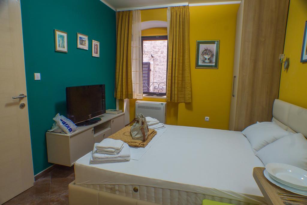 Apartments Casa Del Sol Jovana Kotor Exteriör bild